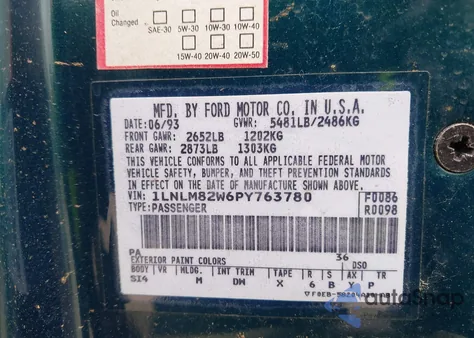 1993 Lincoln Town Car Signature/Jack Nicklaus из США, поврежденный, VIN 1LNLM82W6PY763780